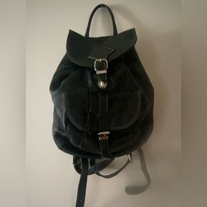 Roots vintage 100% leather backpack Large